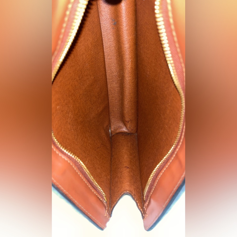 AUTHENTIC Louis Vuitton Monogram Pochette Homme Vintage Clutch (COA INCLUDED) - Picture 15 of 16